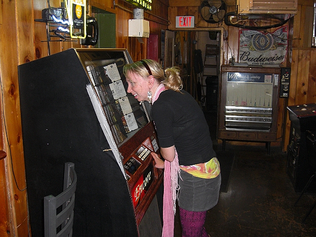 Campaign 2008 - Ohio - Aimee's Birthday 001.jpg